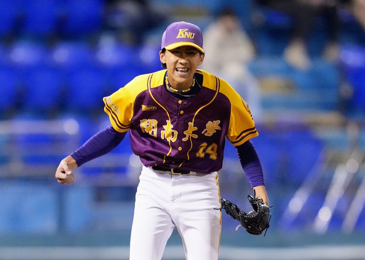 According to ETtoday, 19-year-old Taiwanese right-hander 林張子俊 (Lin Chang Tzu-Chun) is set to sign with the Milwaukee Brewers for 250,000 USD (bonus + tuition allowance), pending a physical.

Lin Chang throws a fastball (152 kph), cutter, slider, curveball, splitter, changeup.