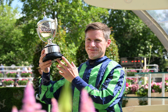 Pat Healy (@patcashhealy) on Twitter photo Royal Ascot 20-June-2025
Time For Sandals (Sands Of Mali) and Richard Kingscote win for owners David & Lorrie Bevan and trainer <a href="/H_Eustace/">Harry Eustace</a> with groom Becky Curtis.
(c)healyracing.ie Royal Ascot 20-June-2025
Time For Sandals (Sands Of Mali) and Richard Kingscote win for owners David & Lorrie Bevan and trainer <a href="/H_Eustace/">Harry Eustace</a> with groom Becky Curtis.
(c)healyracing.ie