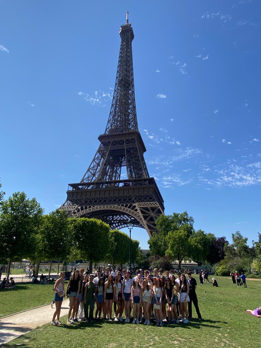 Senior Paris Trip 2025 Day 1: Great day in Paris yesterday 🇫🇷🥖Made it to most of the main sightseeing attractions! All set for an action packed day at Disneyland Paris this morning 🎢!