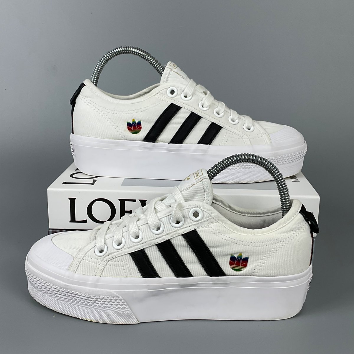 mayyucloset's tweet photo. ✿ Adidas Nizza แท้
📍Size 38.5/24 cm
🏷️ 390฿
📌 ส่งฟรี
พื้นเต็ม ซอฟเดิม สภาพดี
#ส่งต่อรองเท้า #ส่งต่อรองเท้ามือสอง #รองเท้ามือสอง #ส่งต่อ #ส่งต่อเสื้อผ้ามือสอง #รองเท้ามือสองของแท้ #รองเท้าadidas #รองเท้าผ้าใบมือสองของแท้ #adidas #ส่งต่อadidas https://t.co/2XeIKw2VQm