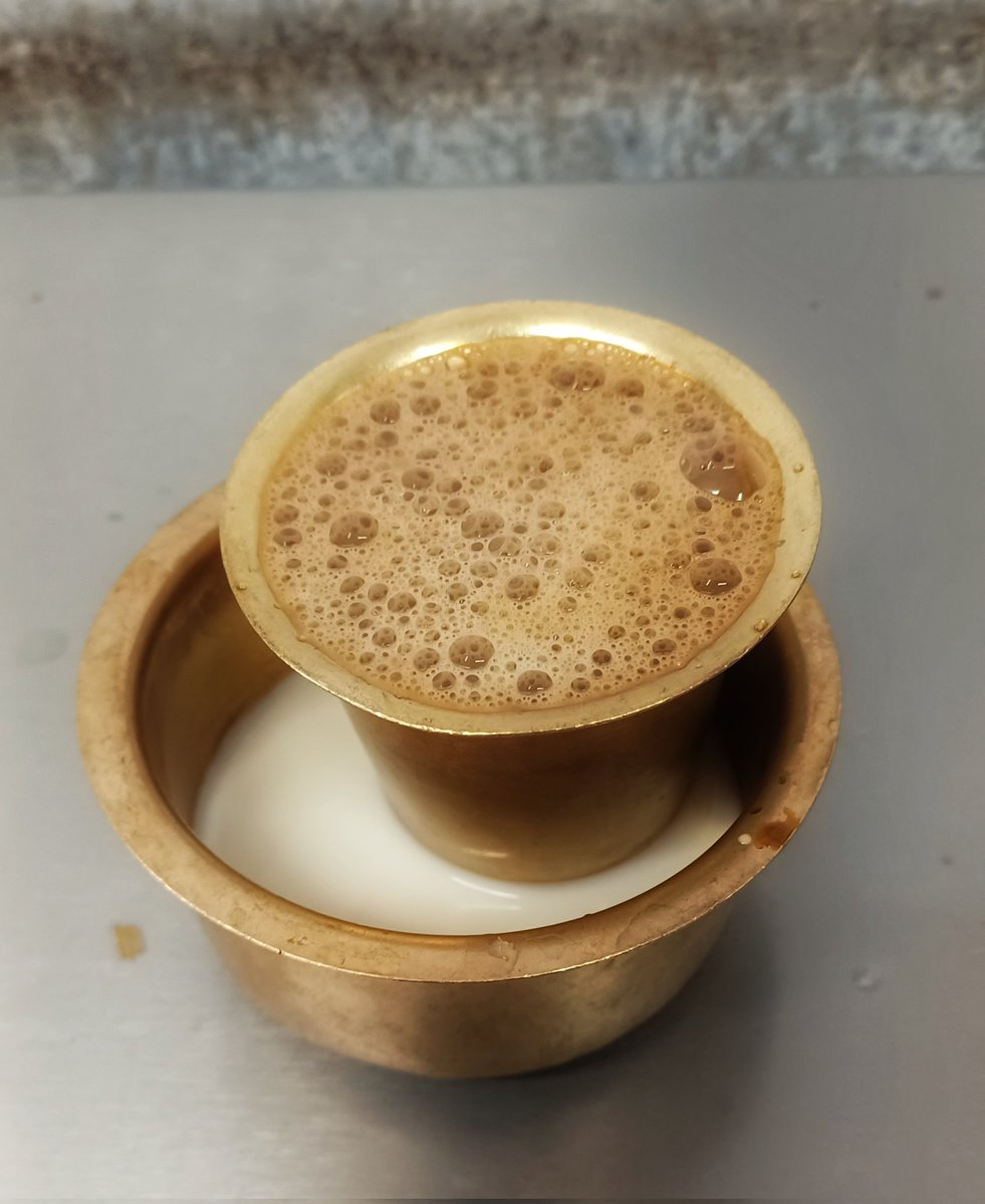 Karuna0802's tweet image. It's been a long time.. 

#Filterkaapi ❤️