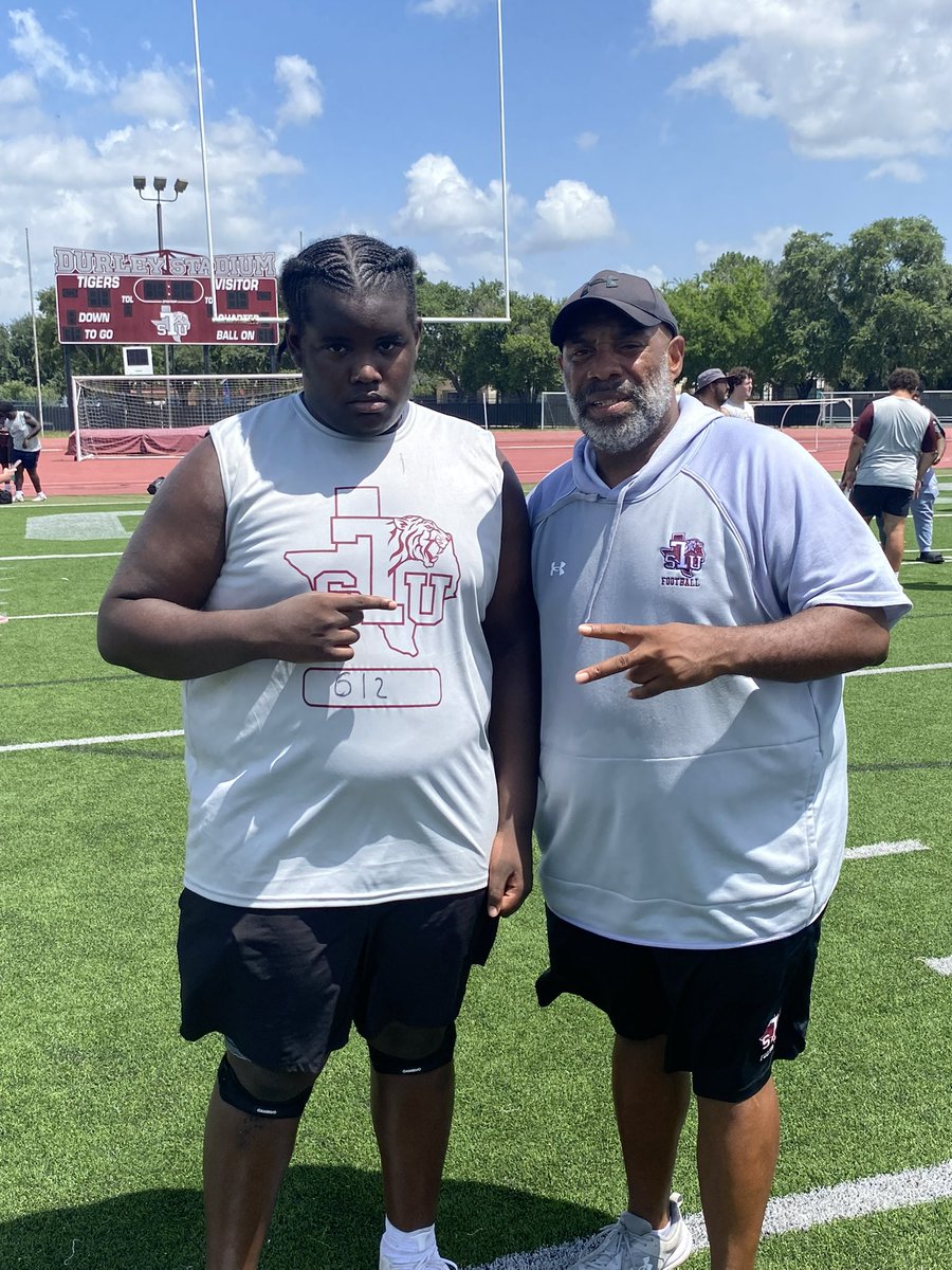 BMetoyer74's tweet image. Had a fun camp today @TSUFootball . Thank you for letting me come out and participate had a great time learning and competing and I’m looking forward to next season. @WFGatorFootball @CoachJarboe_WF