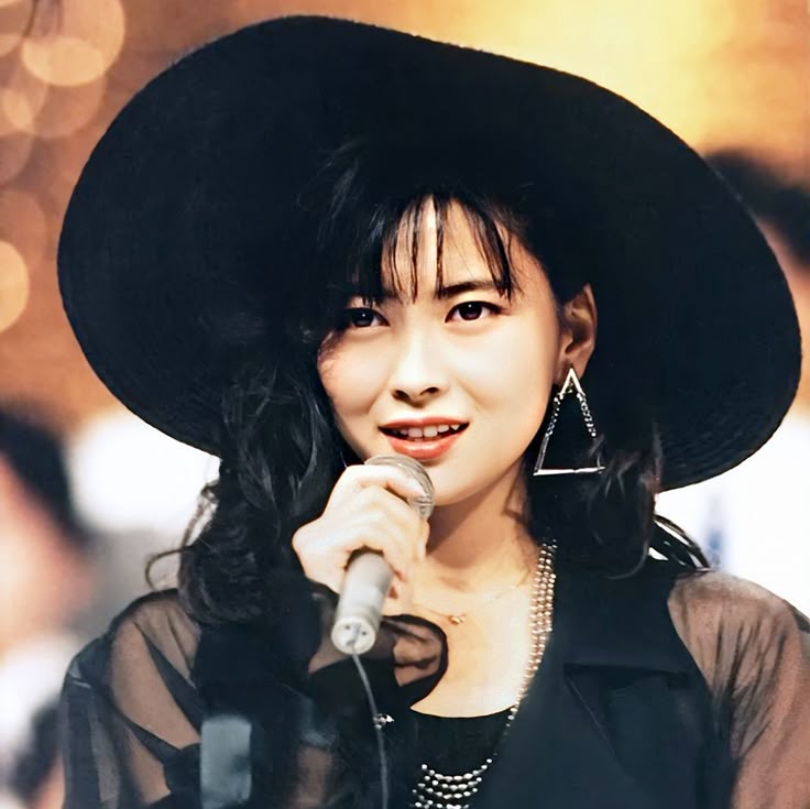 中山美穂40周年