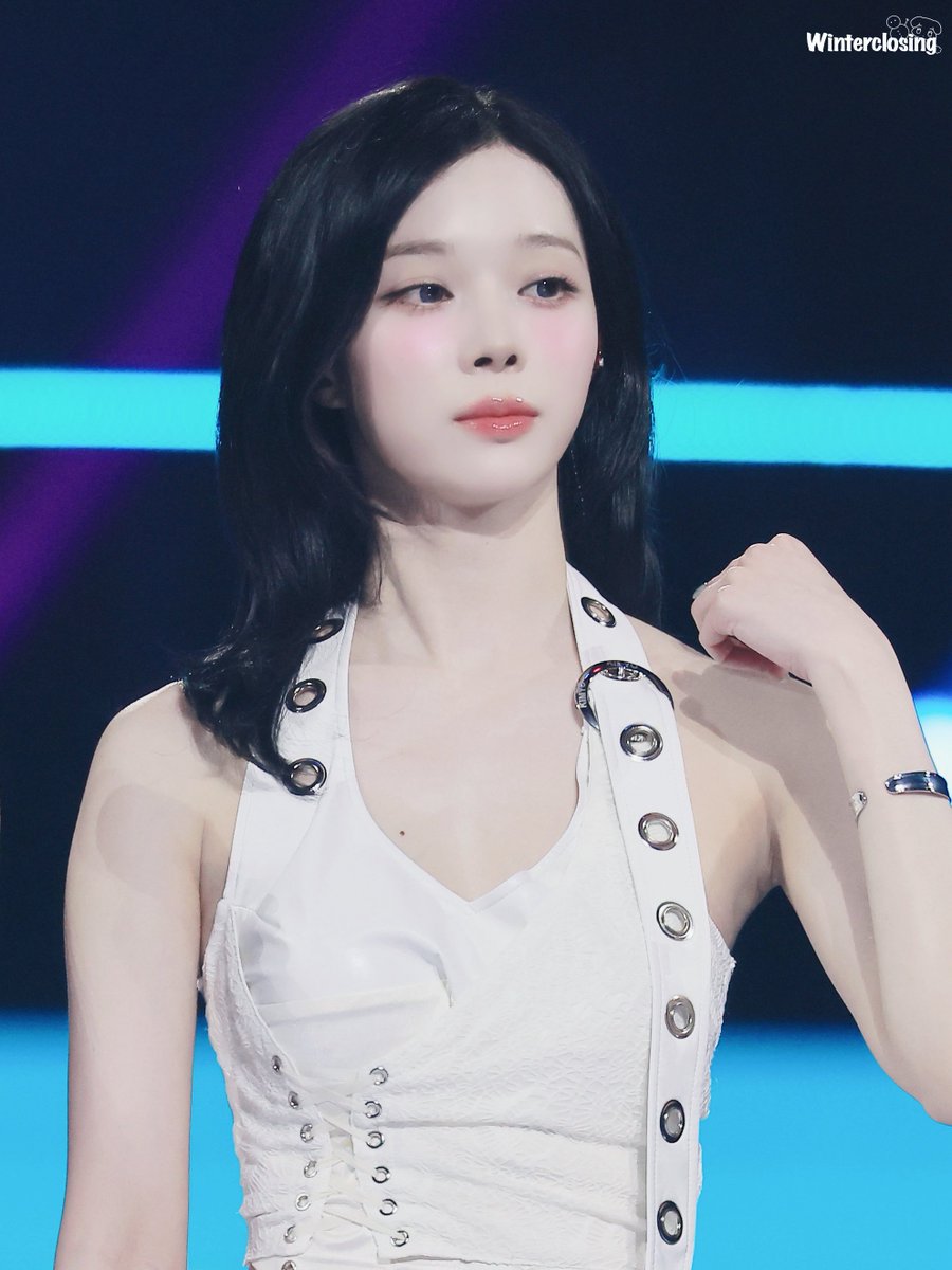 kwtclosing0101's tweet image. 250619 Myk festa

#aespa  #æspa #에스파 
#WINTER #윈터