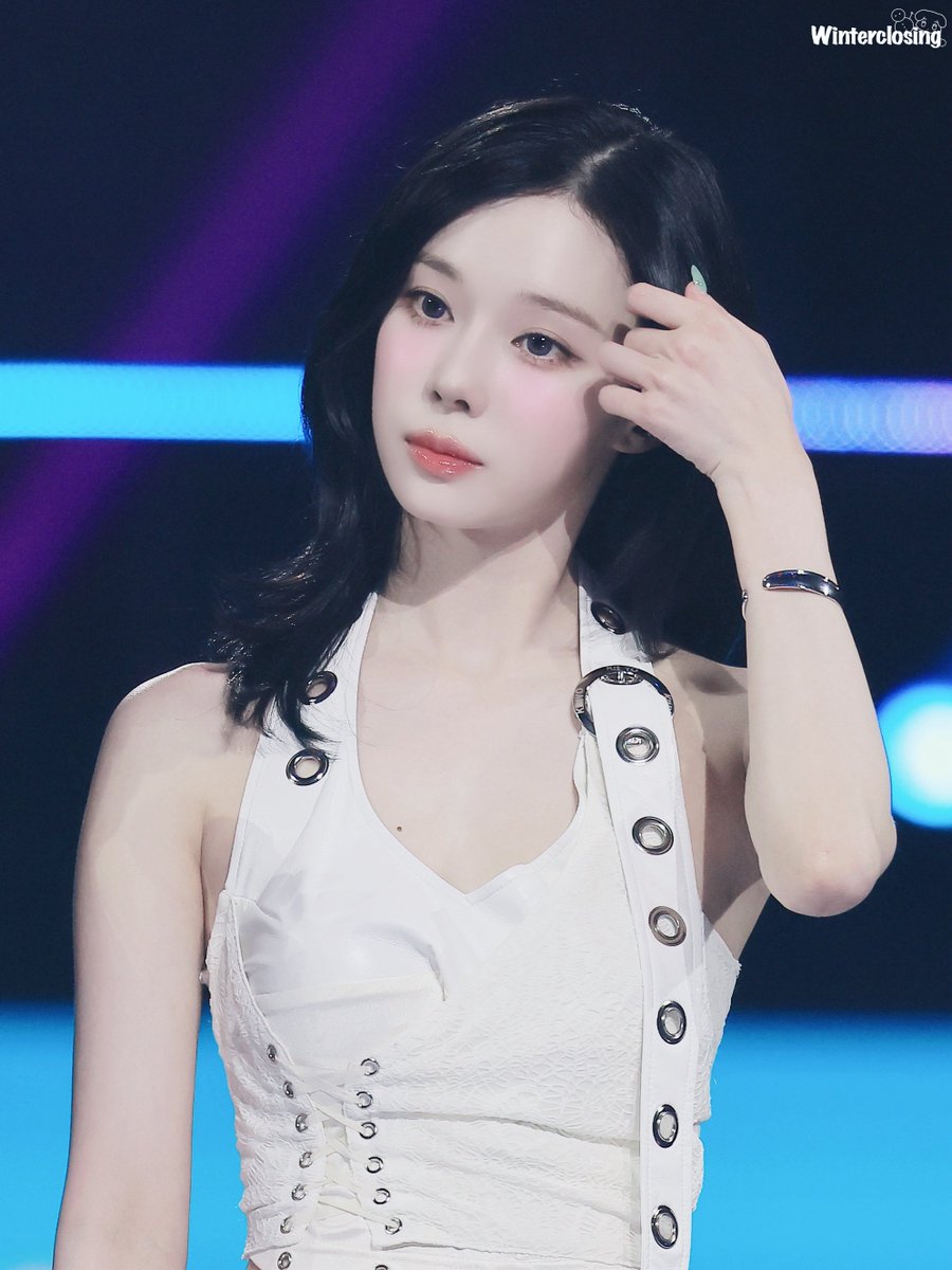 kwtclosing0101's tweet image. 250619 Myk festa

#aespa  #æspa #에스파 
#WINTER #윈터