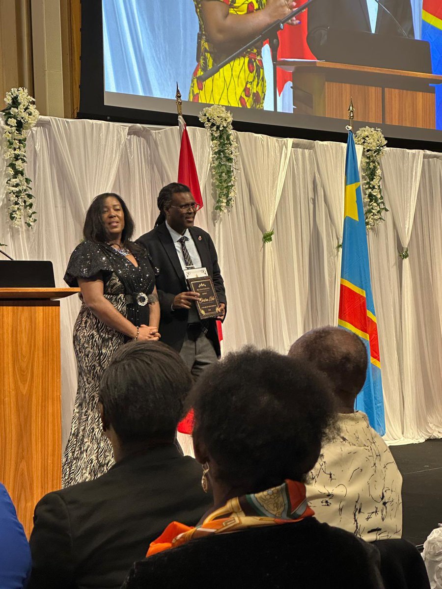 abdi_bileh's tweet image. Fier d’avoir été invité par la communauté congolaise à la Soirée Gala Congo Excellence
J’ai remis le Prix de la Jeunesse Inspirante à un jeune leader exceptionnel.
Merci aux dignitaires présents :
🔹 Marie-France Lalonde
🔹 Bienvenu-Olivier Nyimba
🔹 Anita Vandenbeld
