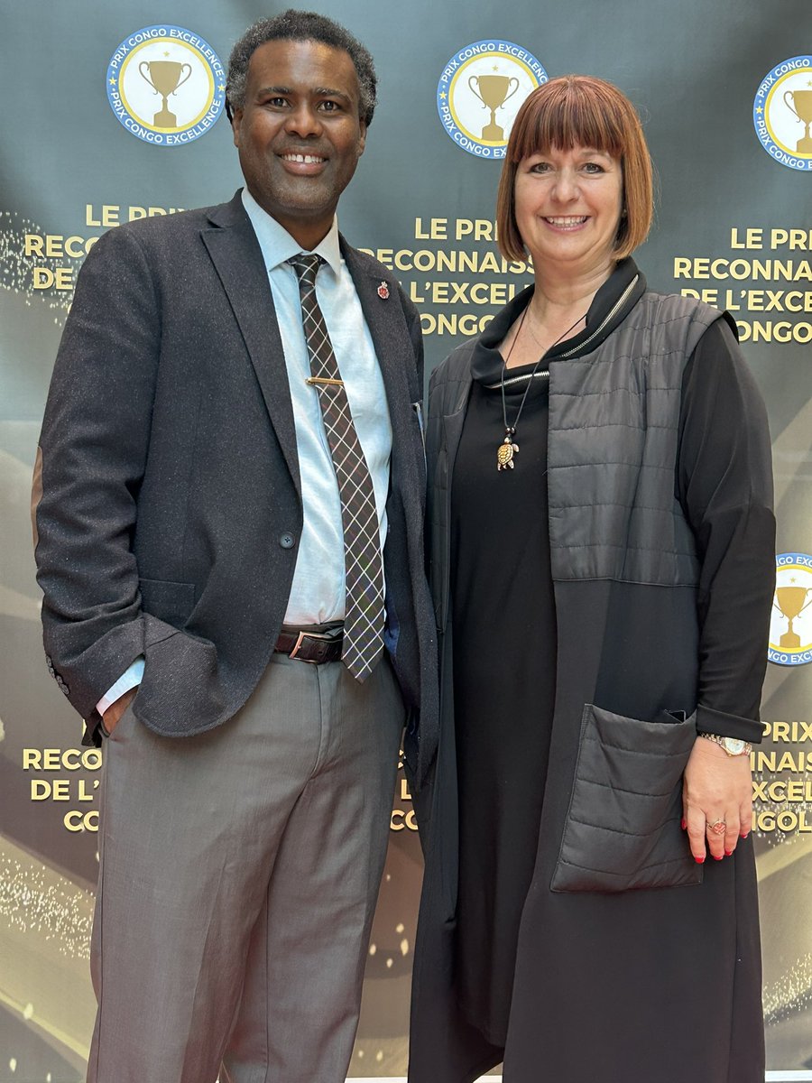 abdi_bileh's tweet image. Fier d’avoir été invité par la communauté congolaise à la Soirée Gala Congo Excellence
J’ai remis le Prix de la Jeunesse Inspirante à un jeune leader exceptionnel.
Merci aux dignitaires présents :
🔹 Marie-France Lalonde
🔹 Bienvenu-Olivier Nyimba
🔹 Anita Vandenbeld