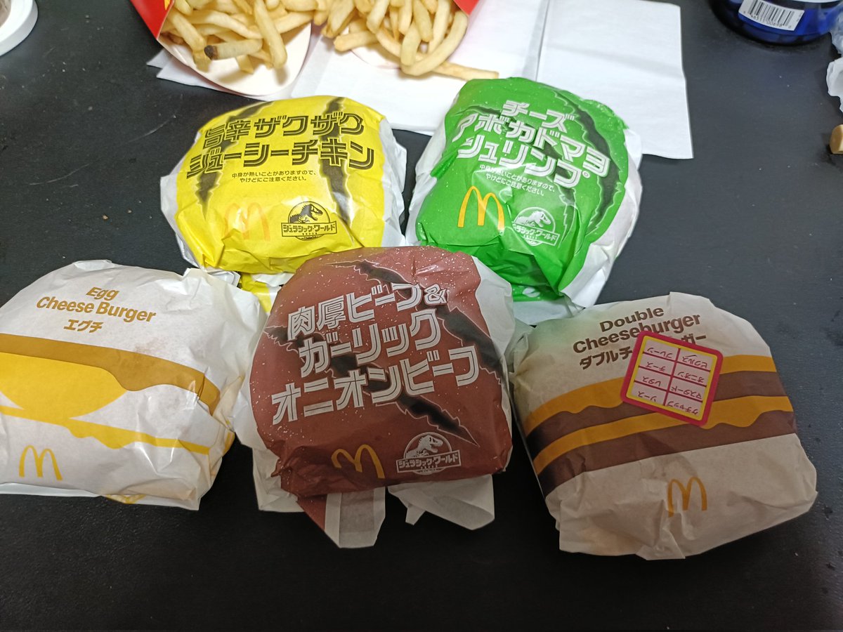 Yzoy11Ci72t6ywM's tweet image. 食べ比べやりました😋
1位:肉厚ビーフ&ガーリックオニオンビーフ
2位:旨辛ザグザグジューシーチキン
3位:チーズアボカドマヨシュリンプ
となりました🍔