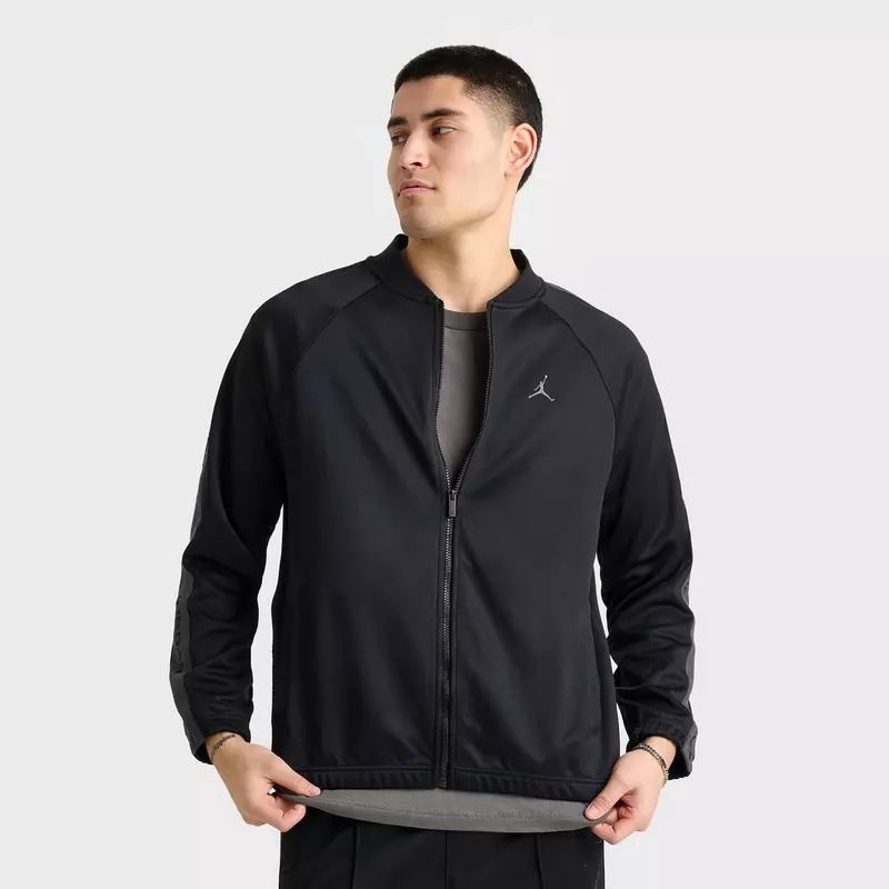 ScottyDeals's tweet image. MEN'S JORDAN ESSENTIALS TRACKSUIT JACKET $30.00 sovrn.co/ei57fi2