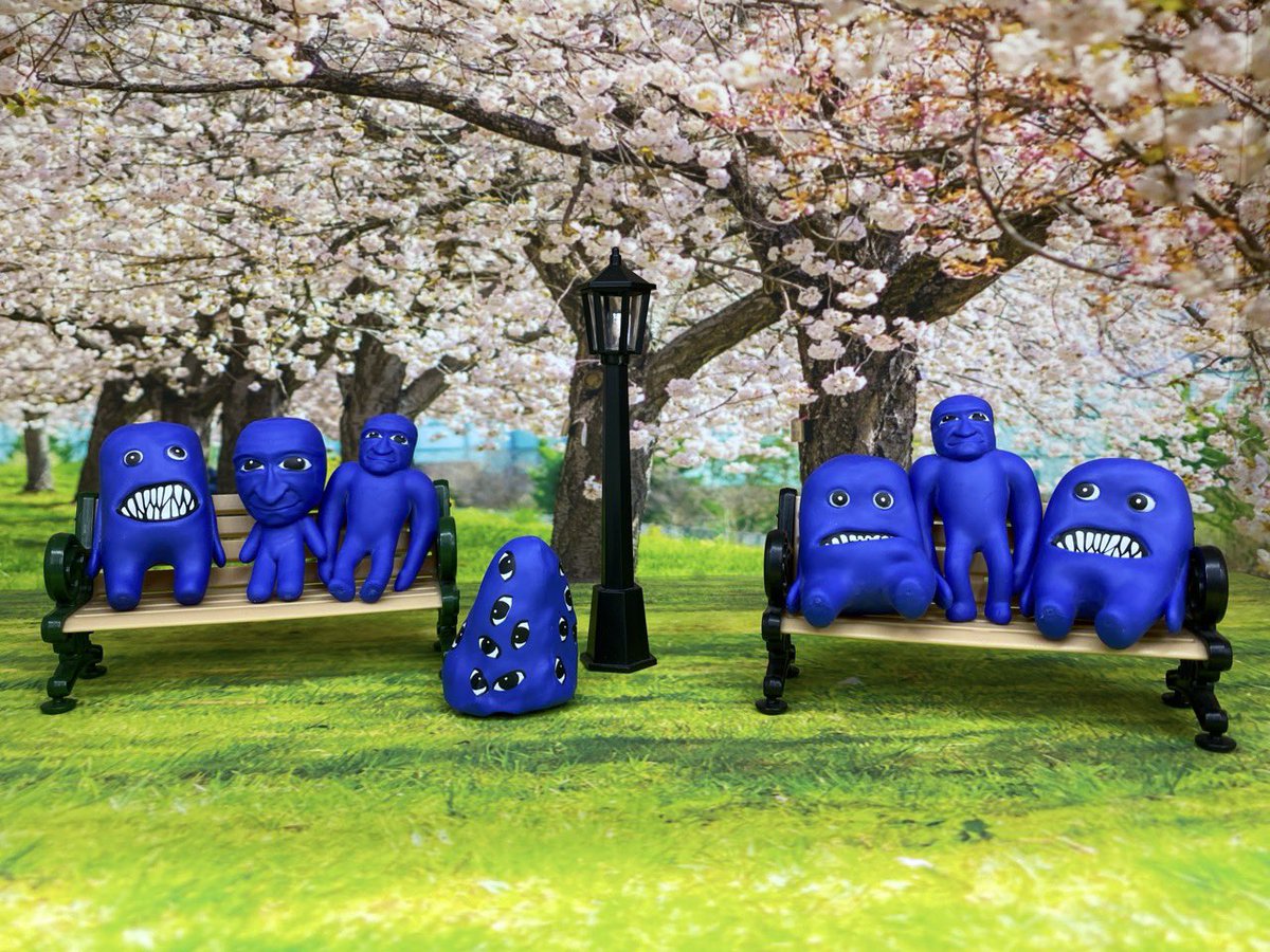 友達と協力して青鬼のガチャガチャ全種出るまでやった
写真いい感じに撮れたから見て