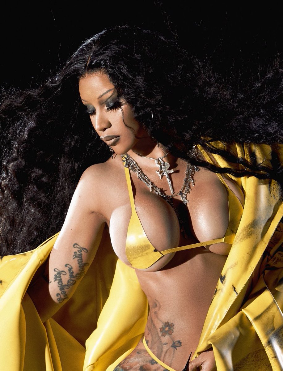 ‘Outside’ closes its 24 hours off with: 

750K views on YouTube. 
#1 on US iTunes. 
8 #1’s all across the world on iTunes. 
#1 Hip-Hop/Rap Genre on Apple Music 
#5 on US Apple Music.