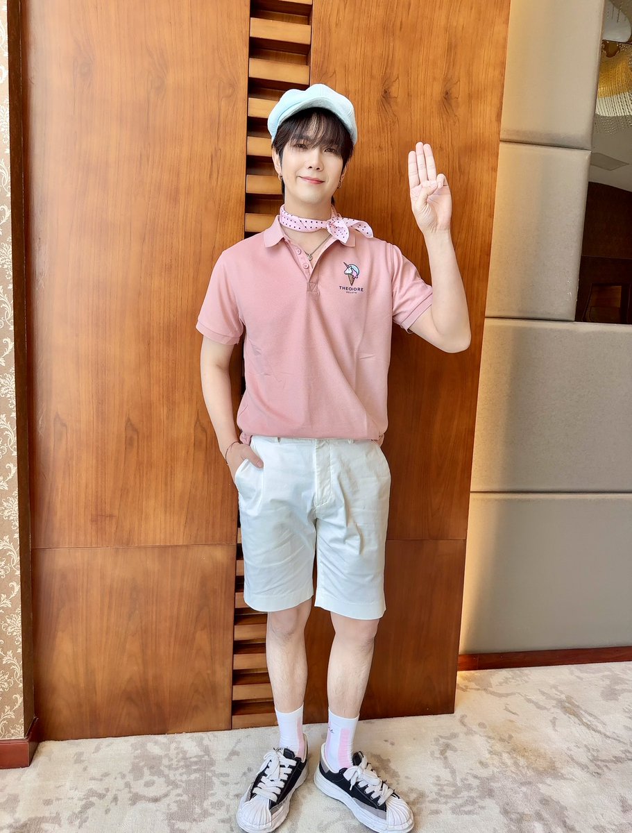 น้อนบิวสัญญาว่าา..จะเป็นเด็กดีของมัมหมีคับ🤪😜😝 

N’build promises... that I will be Mommy's good boy🤪😜😝 

 BUILD ICECREAM CRUSH

#TasteGelatoWithBuild