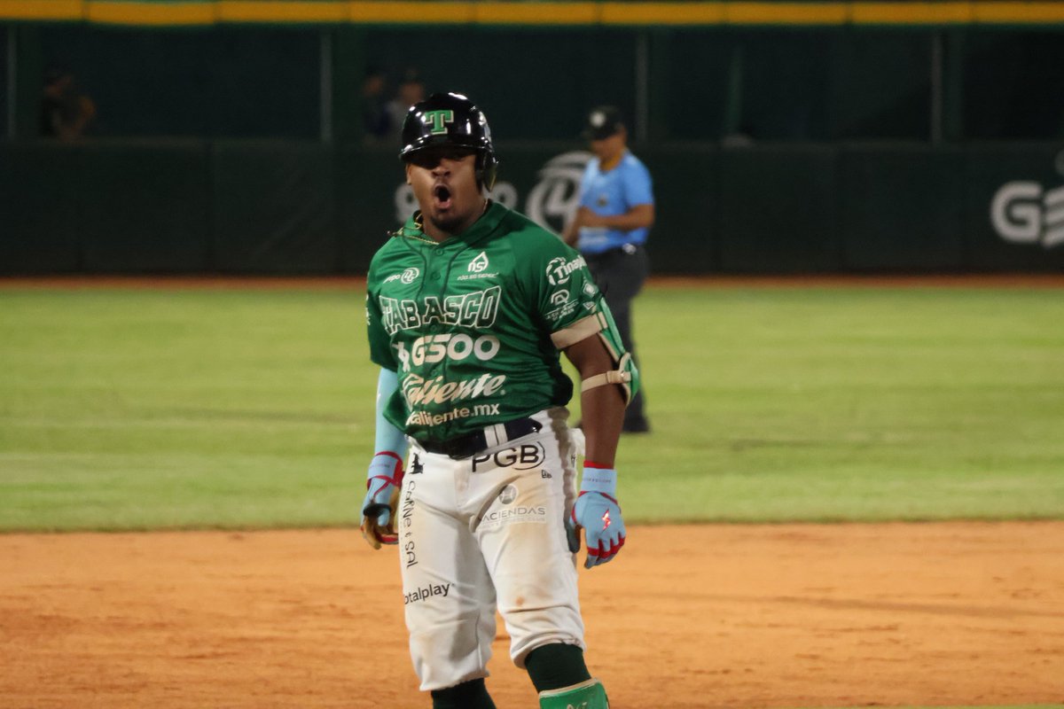 Otto López tweet media