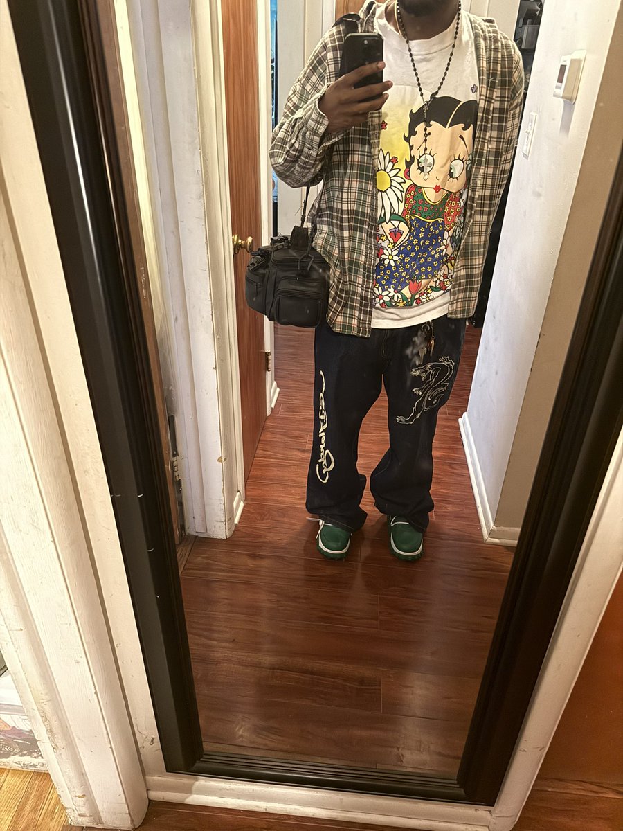 ape__jacket's tweet image. 