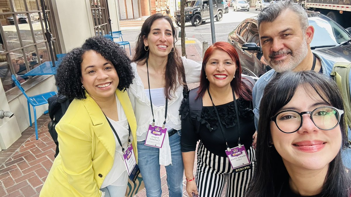 🏆Parte del equipo de “Tráileres, trampa para migrantes” que asistimos al 50 Aniversario de la organización de Periodistas y Editores de Investigación (IRE) Brenda Medina de <a href="/ICIJorg/">ICIJ</a> Ángela Cantador de <a href="/CLIP_AmericaLat/">El CLIP</a>, Ronny Rojas y Ana de <a href="/TelemundoNews/">Noticias Telemundo</a> en #NewOrleans