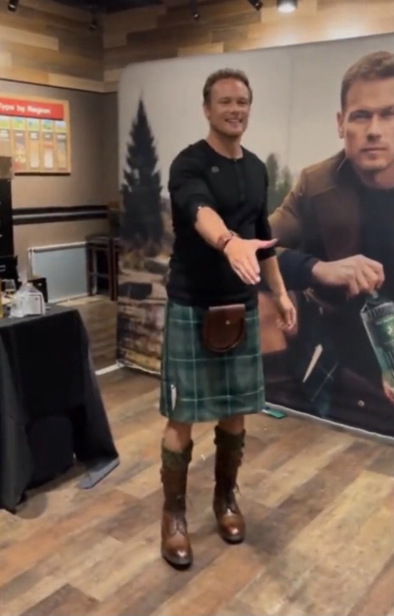 BMarlene_'s tweet photo. June 21st
#WorldHandshakeDay
a day dedicated to recognizing the tradition of handshakes and their significance as a symbol of trust, respect, and friendship.
@SamHeughan is known for his friendliness and is greatly respected. https://t.co/FahXkm46lU