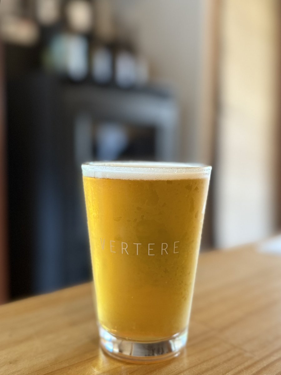 daihobby's tweet image. ハイキング後は温泉入って、名物の根っ辛うどんで昼食。程よい辛味と爽やかさで涼む🎐
そしてタップルームで一杯🍻
しみる〜飛ぶぞ🪽‼️