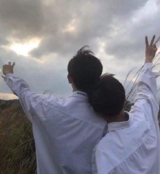 _baewon's tweet image. you belong with me
— a #minwon filo au

juancho (mg) is dubbed as med's mr nice guy—and everyone's head over heels for him. elian (ww) is not an exception to this. he can't help but hope that one day cho might see him more than just a friend.