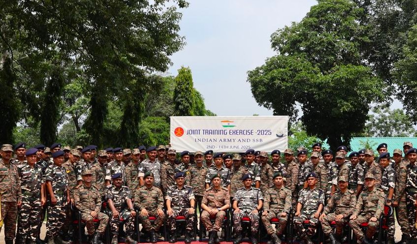 Synergy in Action

Indian Army and Sashastra Seema Bal conducted   joint training   in the foothills of Darjeeling, aimed at enhancing operational readiness, physical endurance, and jointness in hybrid warfare scenarios. The rigorous schedule focused on physical fitness, weapon