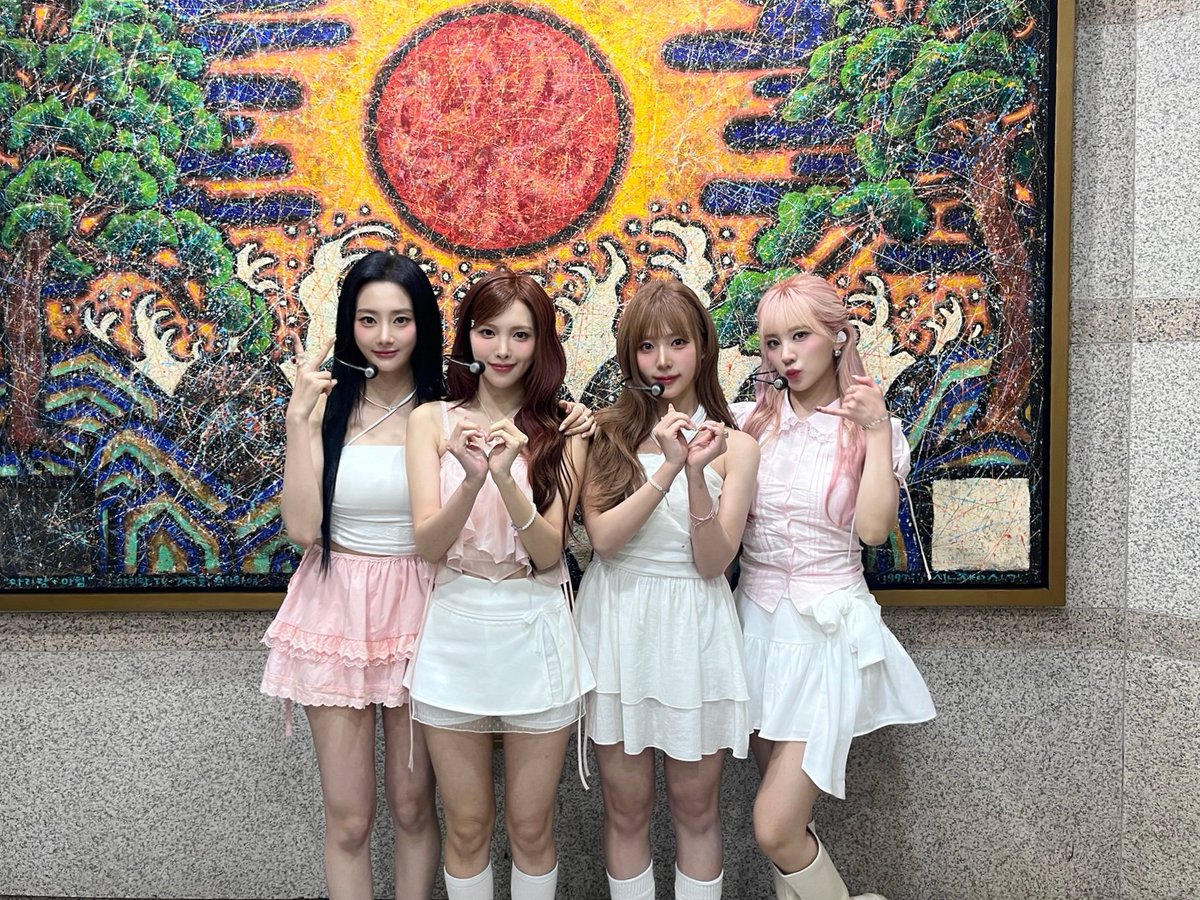 250620 심플리케이팝 CINEMA처럼 반짝인 순간✨️
#PRIMROSE #프림로즈 #CINEMA 
#RUBY #루비 #NAHYUN #나현 
#RAINIE #레이니 #HAYUN #하윤