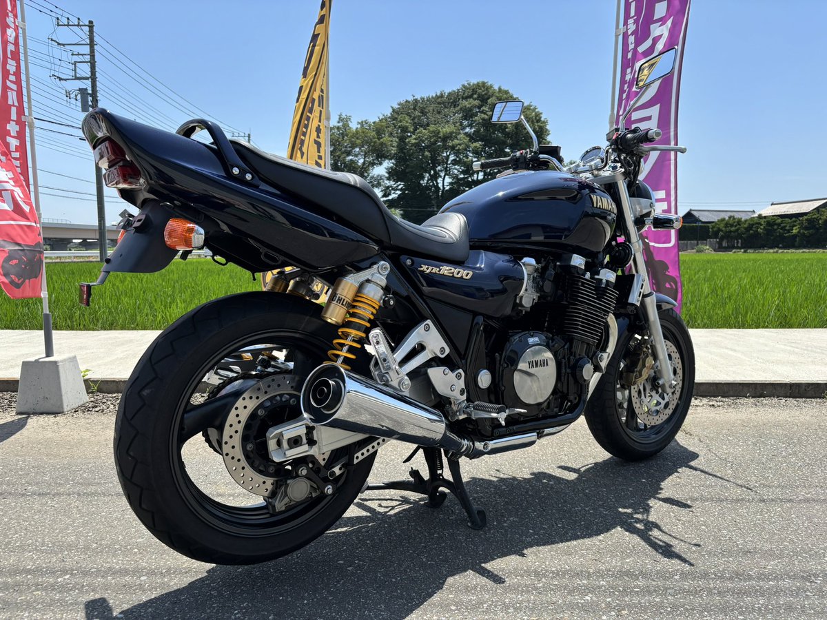 tzn0909's tweet photo. 中古車情報
ヤマハ
XJR1200 ModelYear1996
ODO 9411km https://t.co/g99yJjOyPi