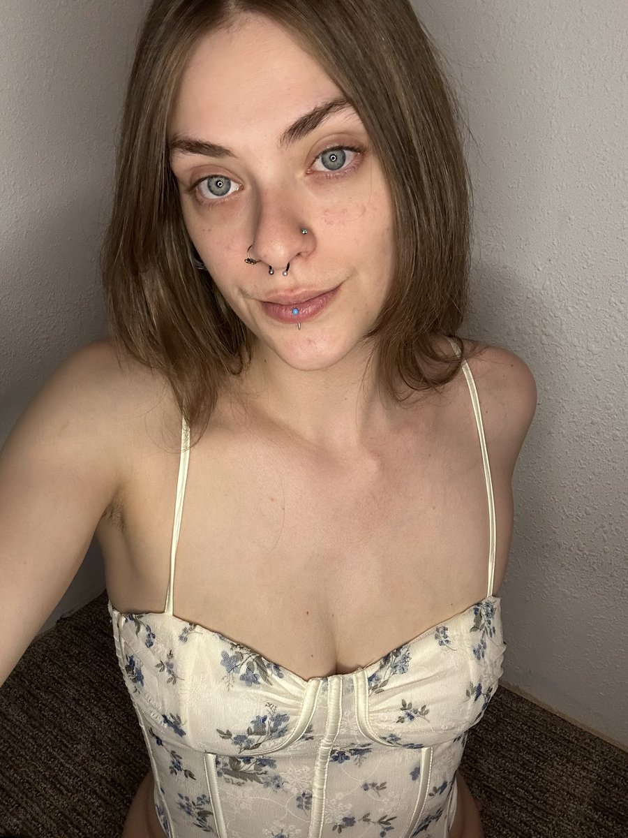 Goodnight 🌙 😘💤

#stonerbabes #weedgirl #WeedLovers #stoners #stonerchicks #nsfwtwtًً #ContentCreation #NSFW #onlyfansgirl #content #ExclusiveVideo