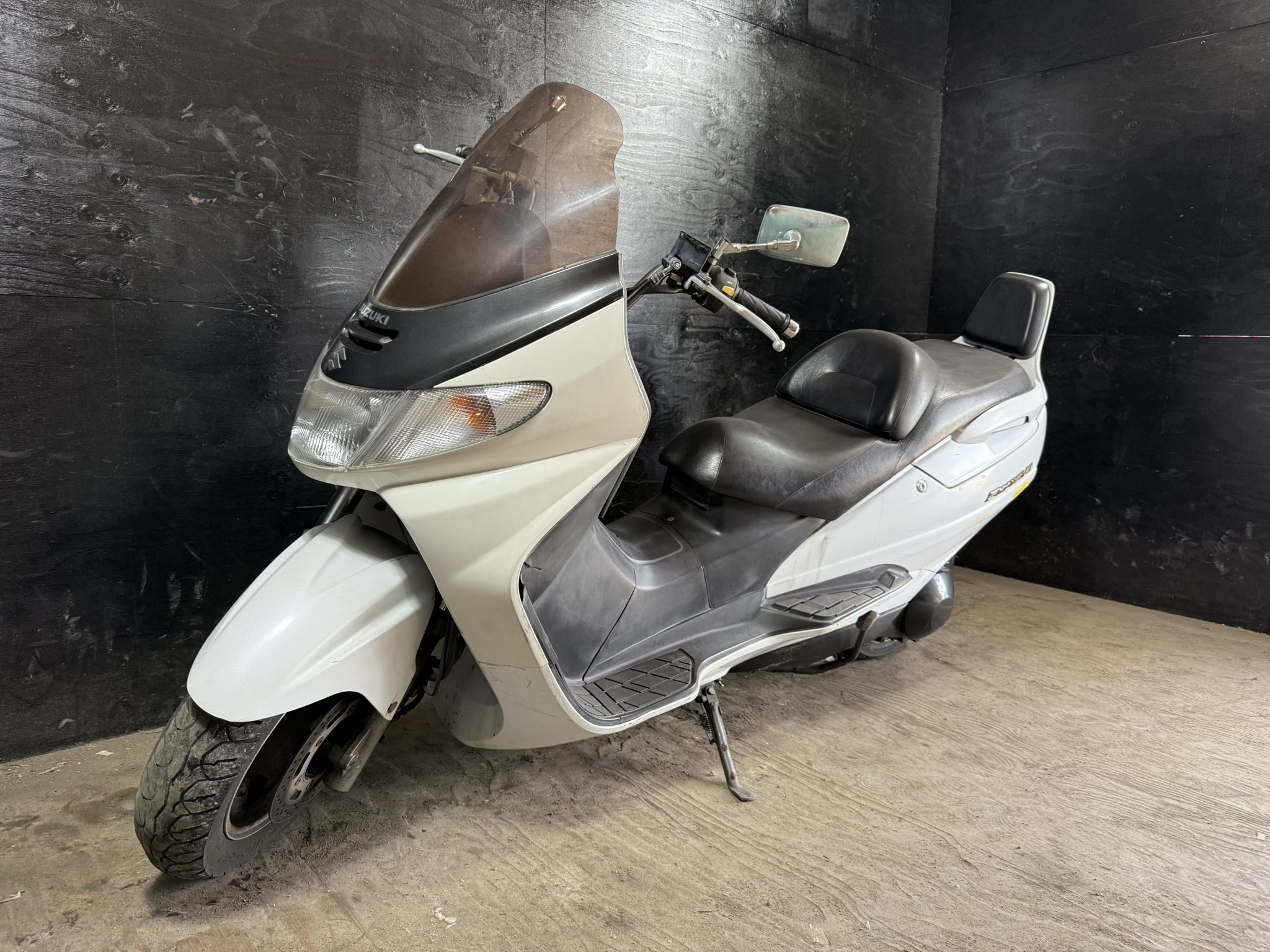 レストアベース　スズキ　スカイウェイブ250 レストアベース スズキ スカイウェイブ250