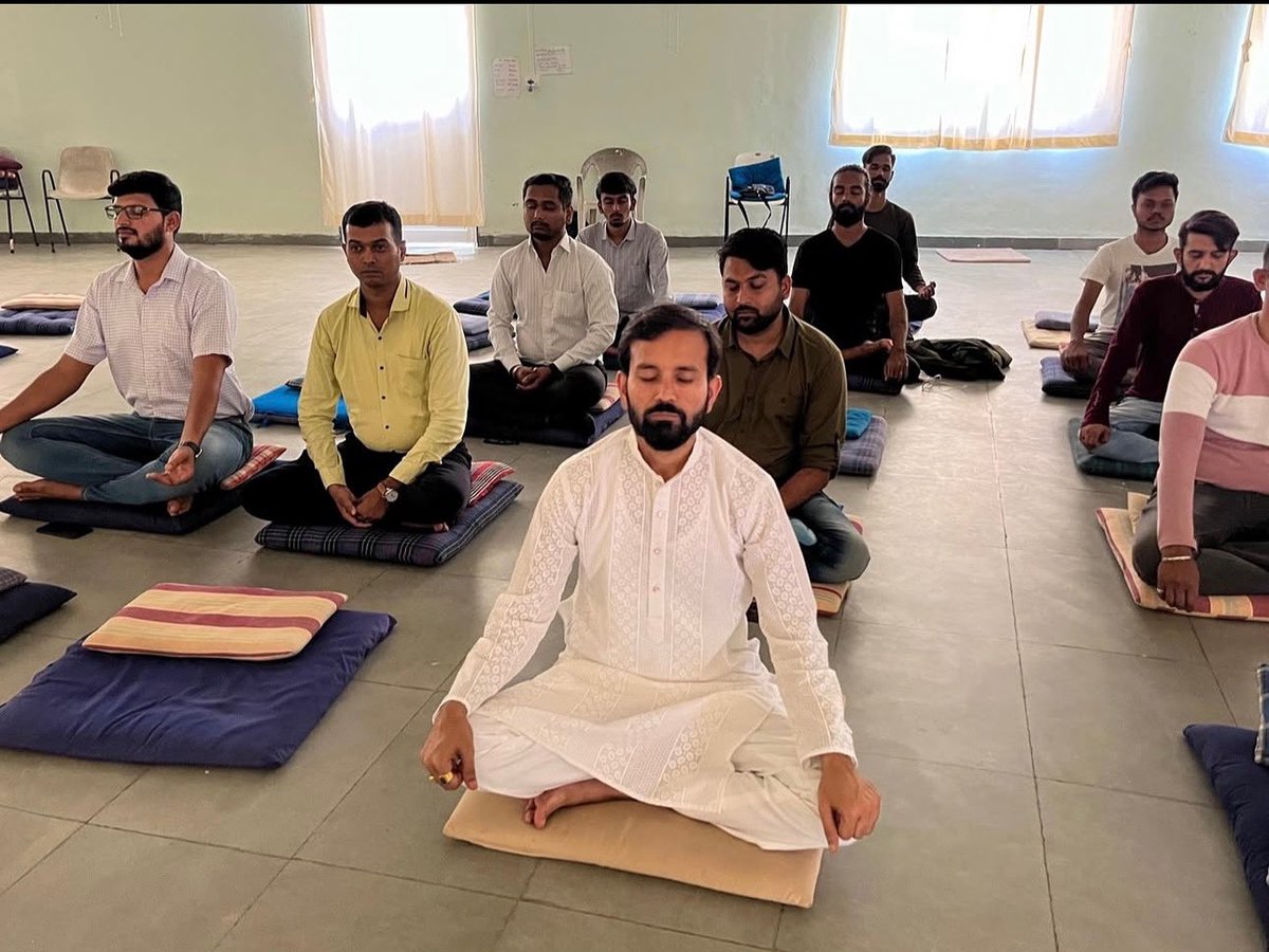 🧘🏽On this International Yoga Day, I reflect not just as a founder, but as someone whose life has been deeply shaped by the practice of yoga.🙏🏼

Yoga has helped me in every aspect of my life - from staying grounded during high-pressure moments to finding mental clarity, emotional