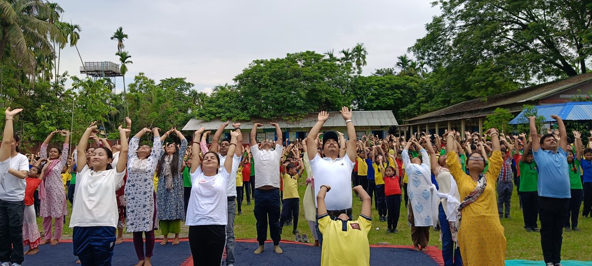 KENDRIYA VIDYALAYA UDALGURI (@kvudalguri2165) on Twitter photo स्वास्थ्य और आत्मशक्ति के संवर्धन हेतु एक ऐतिहासिक कदम : केंद्रीय विद्यालय उदालगुड़ी में योग संगम का आयोजन 21 जून 2025 को किया गया | Celebration of 11th International Yoga Day
<a href="/KVS_HQ/">Kendriya Vidyalaya Sangathan</a>
<a href="/GuwahatiKvs/">KVS RO GUWAHATI</a>
<a href="/EduMinOfIndia/">Ministry of Education</a>
<a href="/moayush/">Ministry of Ayush</a>
#IYD #YogaDay2025 #InternationalYogaDay स्वास्थ्य और आत्मशक्ति के संवर्धन हेतु एक ऐतिहासिक कदम : केंद्रीय विद्यालय उदालगुड़ी में योग संगम का आयोजन 21 जून 2025 को किया गया | Celebration of 11th International Yoga Day
<a href="/KVS_HQ/">Kendriya Vidyalaya Sangathan</a>
<a href="/GuwahatiKvs/">KVS RO GUWAHATI</a>
<a href="/EduMinOfIndia/">Ministry of Education</a>
<a href="/moayush/">Ministry of Ayush</a>
#IYD #YogaDay2025 #InternationalYogaDay