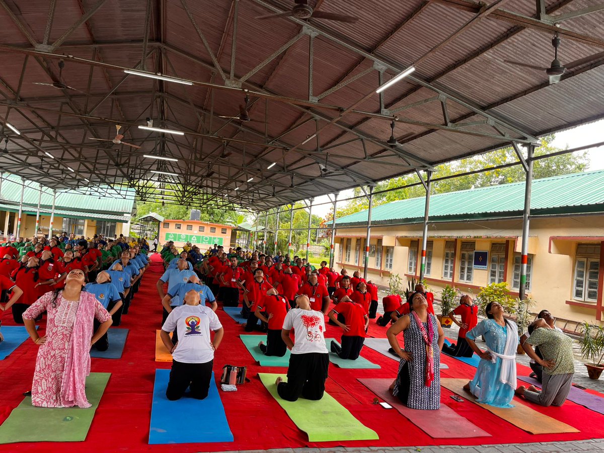 Kendriya Vidyalaya ONGC Sivasagar (@kvsivasagar) on Twitter photo स्वास्थ्य और आत्मशक्ति के संवर्धन हेतु: केंद्रीय विद्यालय ओ एन जी सी शिवसागर में योग संगम का आयोजन 21 जून 2025 को किया गया |
Celebration of 11th International Yoga Day
<a href="/KVS_HQ/">Kendriya Vidyalaya Sangathan</a>
<a href="/GuwahatiKvs/">KVS RO GUWAHATI</a>
<a href="/EduMinOfIndia/">Ministry of Education</a>
<a href="/moayush/">Ministry of Ayush</a>
#IYD #YogaDay2025 #InternationalYogaDay स्वास्थ्य और आत्मशक्ति के संवर्धन हेतु: केंद्रीय विद्यालय ओ एन जी सी शिवसागर में योग संगम का आयोजन 21 जून 2025 को किया गया |
Celebration of 11th International Yoga Day
<a href="/KVS_HQ/">Kendriya Vidyalaya Sangathan</a>
<a href="/GuwahatiKvs/">KVS RO GUWAHATI</a>
<a href="/EduMinOfIndia/">Ministry of Education</a>
<a href="/moayush/">Ministry of Ayush</a>
#IYD #YogaDay2025 #InternationalYogaDay