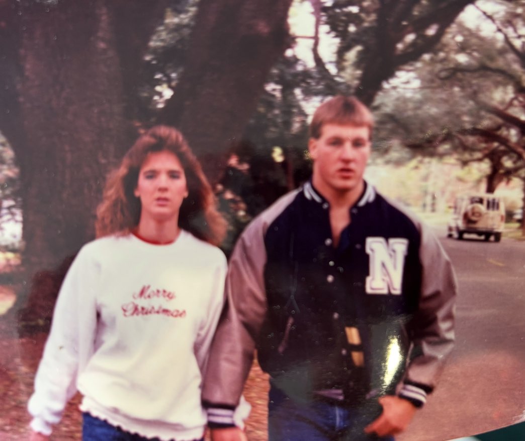 BUMoore's tweet image. 28 years if anyone’s counting but really just 1 big happy life with this amazing woman. #blessedandthankful

“Husbands, love your wives, just as Christ loved the church and gave himself up for her”
                                            -Ephesians 5:25