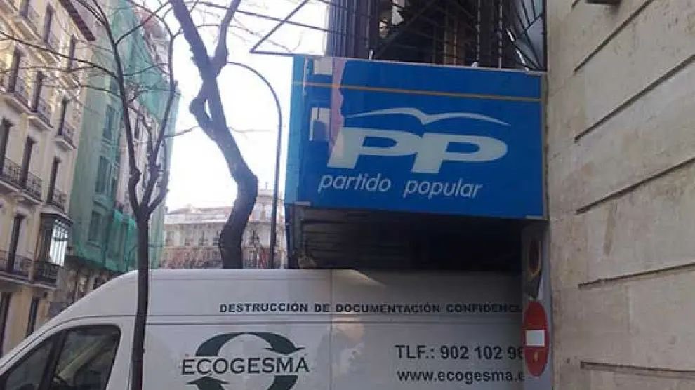 Lo que no verás en Ferraz es una furgoneta para destruir NADA, querida.