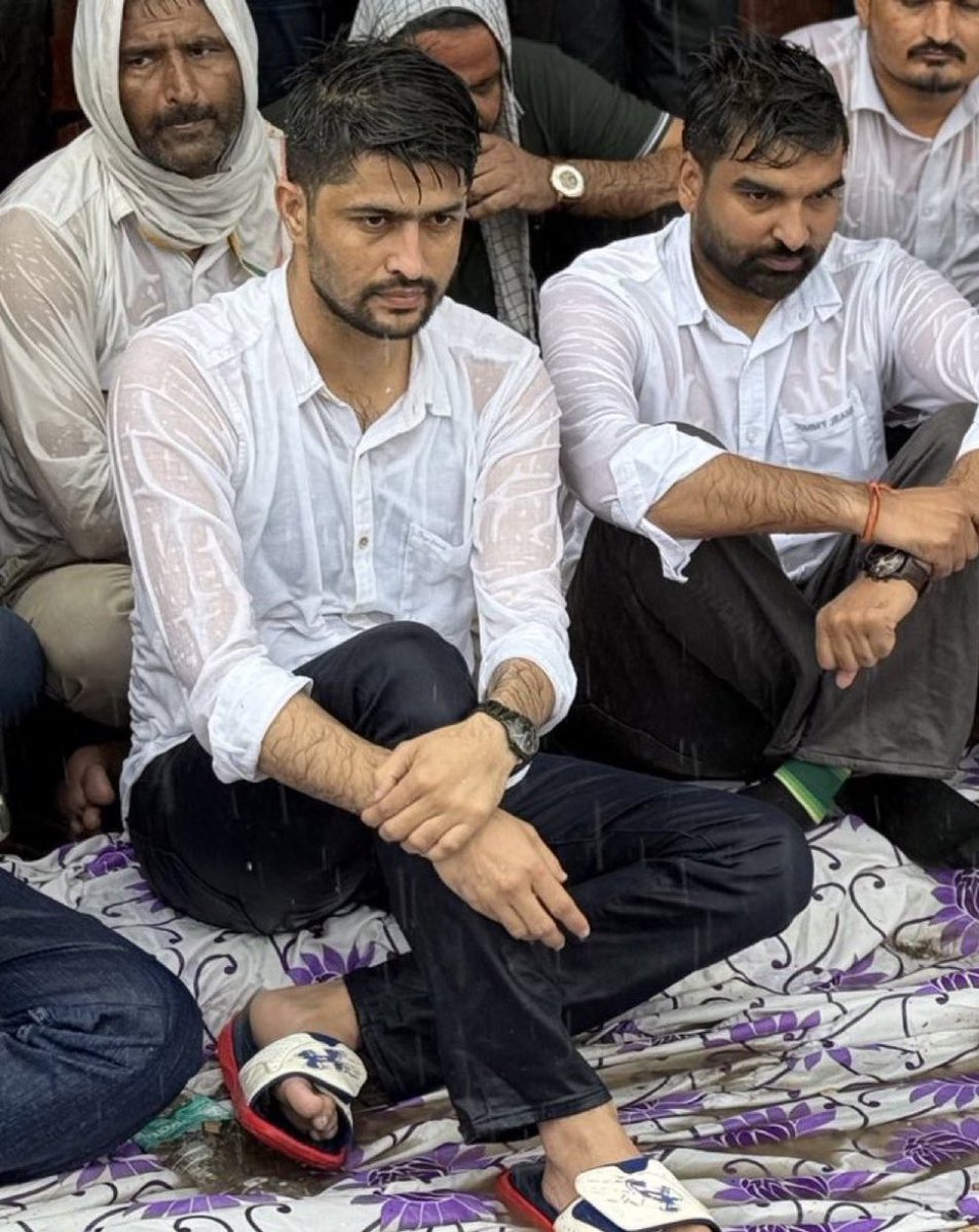 आपने अभिमन्यु पूनियां और निर्मल चौधरी को नहीं आपने राजस्थान के युवाओं के स्वाभिमान को ललकारा है।#अभिमन्यु_निर्मल_को_रिहा_करो 🫵