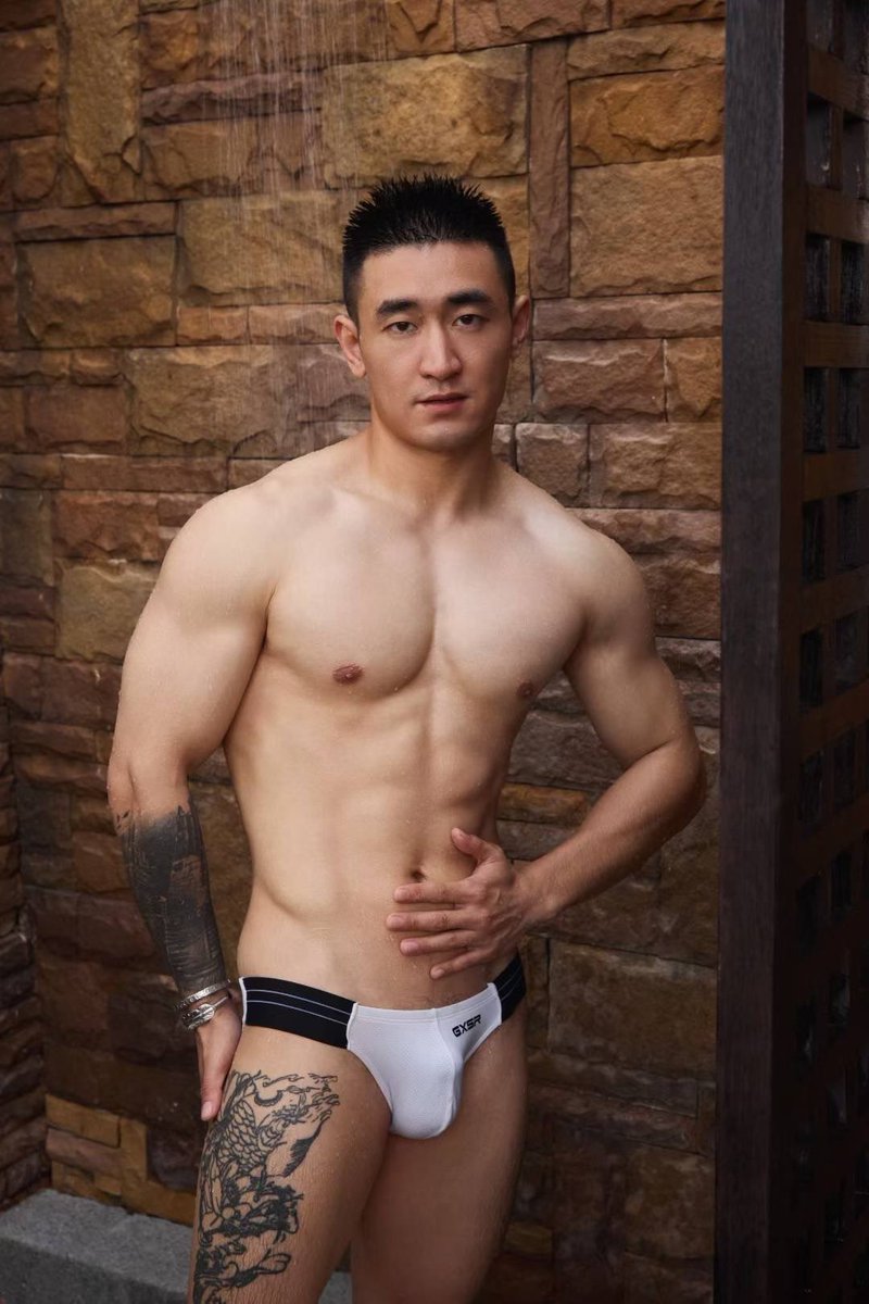 It's another day of loving and being loved.❤️<a href="/bagelijun/">Bro8</a> <a href="/octobersunymoon/">Moon</a>