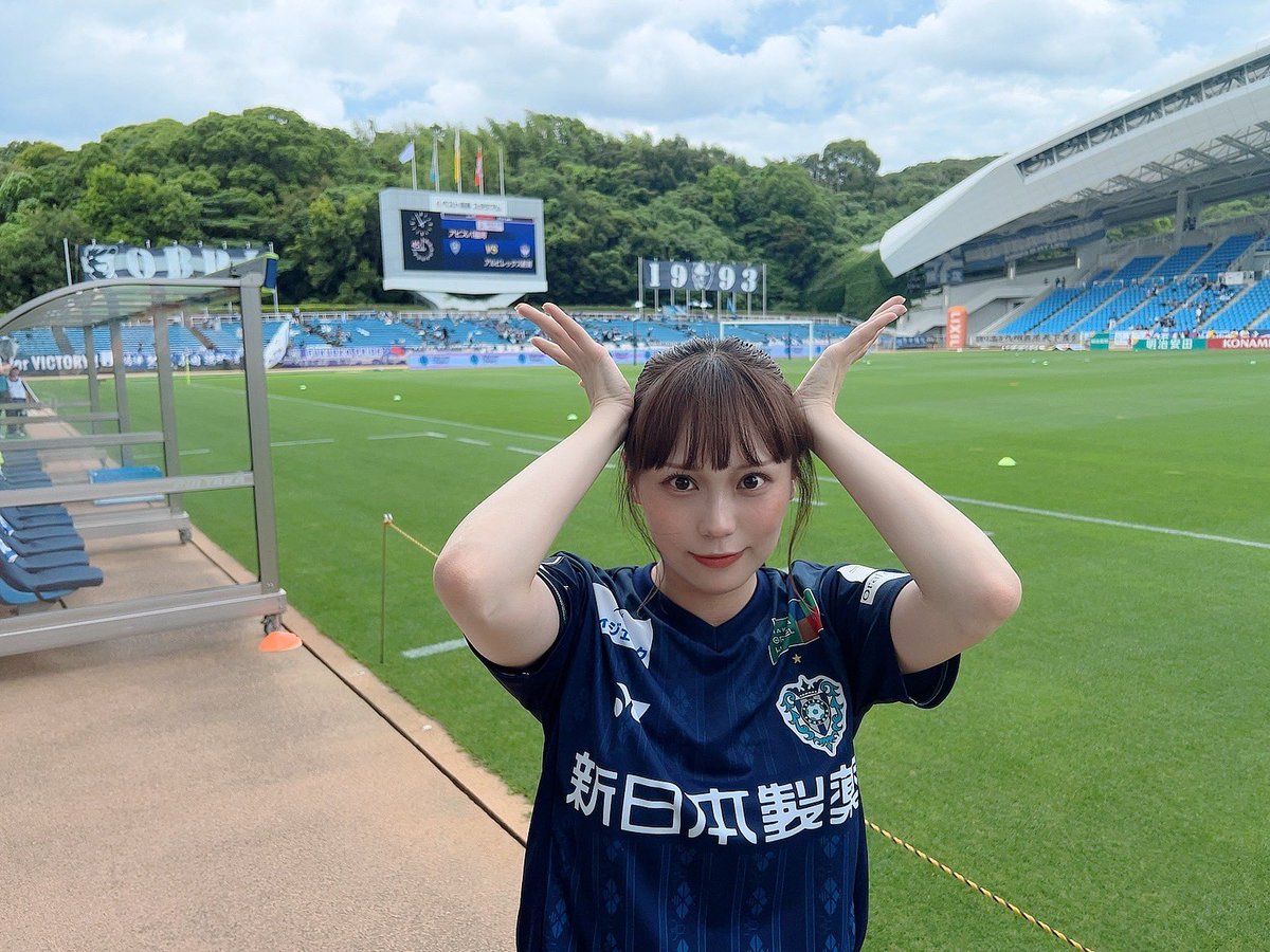 ⚽アビスパ福岡×アルビレックス新潟⚽️

ステージイベントが終わり
15:15から場内一周します‼️
さらに16:00頃からチャントの歌唱です！

#HKT48
#avispa
#豊永阿紀
#ベスト電器スタジアム