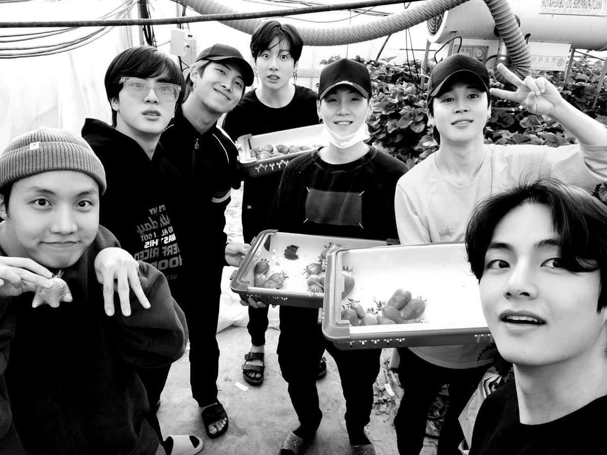 BONDE70859814's tweet image. #BTSISBACK #WeAreBack #BTSis7