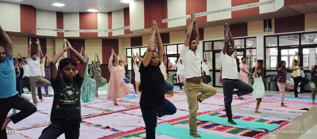 OfficialJipmer's tweet image. JIPMER celebrates #IYD2025 with the theme Yoga for One Earth, One Health 🧘♀️
Highlights include yoga camps, stress relief workshops & a national webinar on yoga's healing power.
🎥 Watch the video: youtu.be/qJMWxwglNKE
#YogaDay2025 #YogaForAll #Mindfulness #ACYTER #Wellness