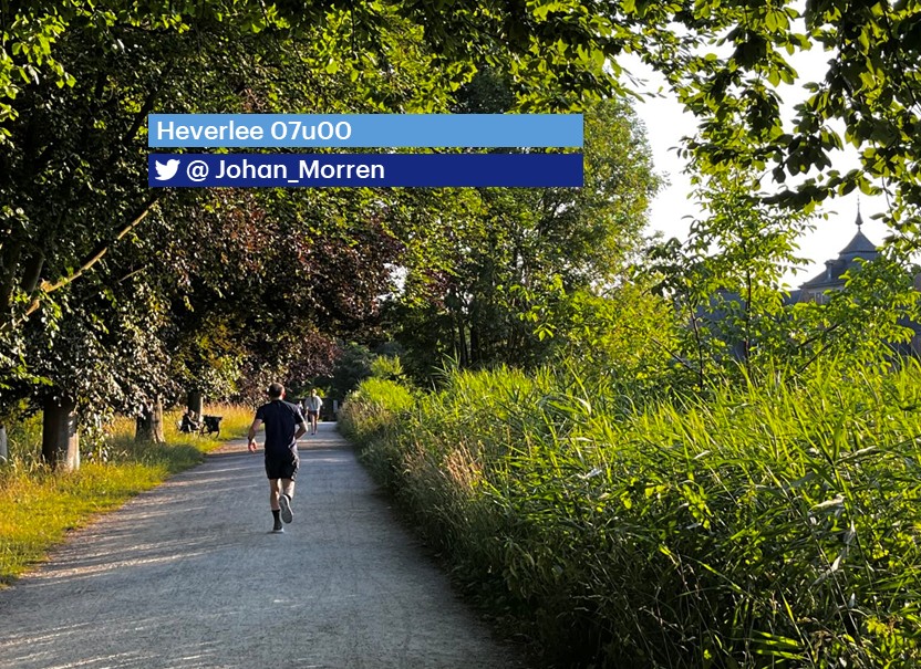 Goedemorgen,
Het is afgelopen nacht behoorlijk afgekoeld en de ochtend  leent zich dan ook om wat meer inspanningen te doen. Straks klimt het kwik tot 32 en lokaal 33°C in het binnenland en is het beter om het wat rustiger aan te doen. 
buienradar.be/belgie/weerber…