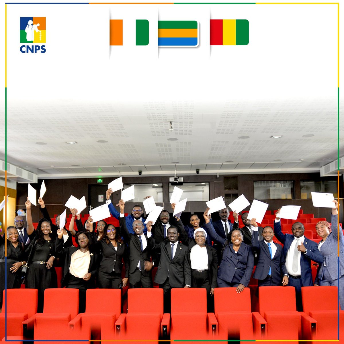 DenisCharlesK's tweet photo. Fierté, compétence, panafricanisme.
Ce 19 juin à Saint-Étienne (France), j’ai participé à la cérémonie de remise des diplômes à la 20e promotion du CIFOCSS, formés à l’Institut des Métiers de la Sécurité Sociale (IM2S). Ils viennent de Côte d’Ivoire, du Gabon et de Guinée. https://t.co/bnSCKkfEug