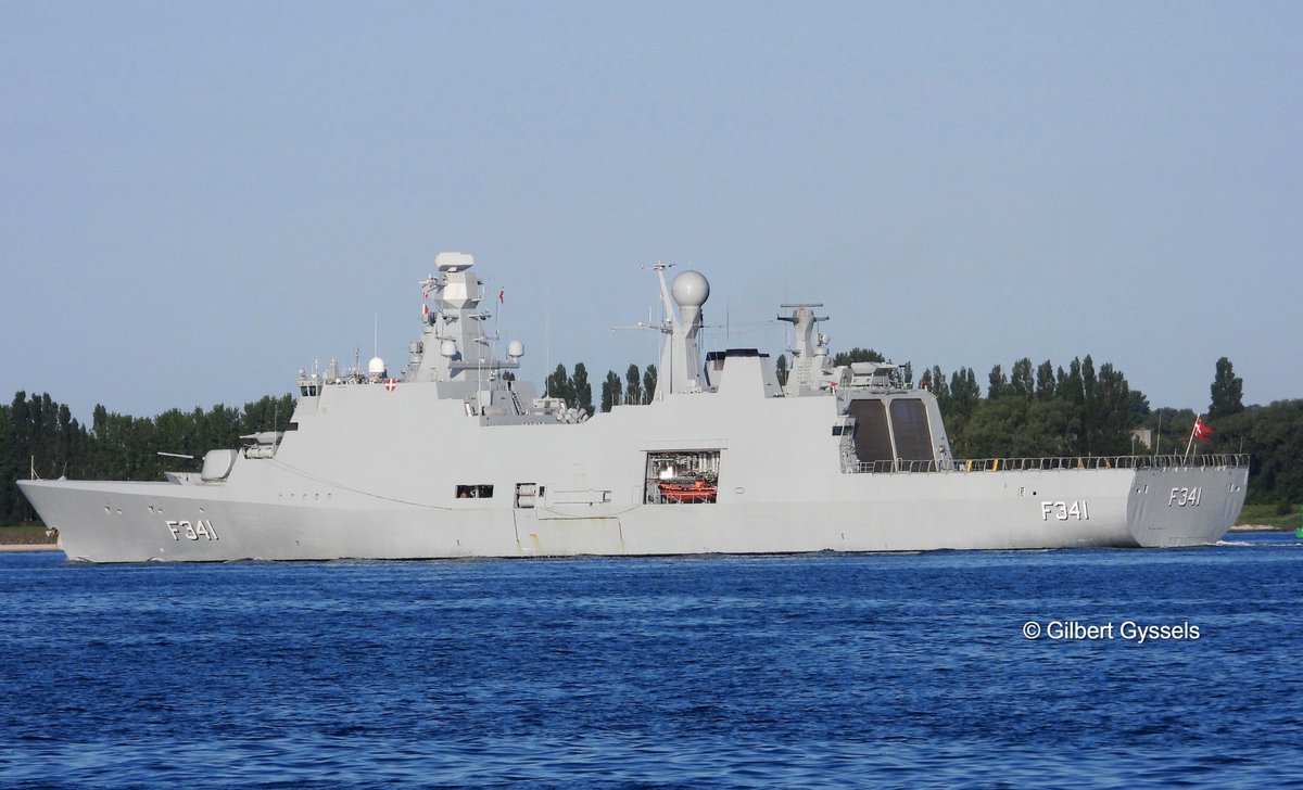 Danisch Absalon - class frigate  HDMS  ABSALON  F 341 coming into Kiel ( Germany ) June 20, 2025.<a href="/WarshipCam/">WarshipCam</a>,<a href="/seawaves_mag/">SeaWaves Magazine</a>,<a href="/UKForcesTracker/">UK Forces Tracker</a>.