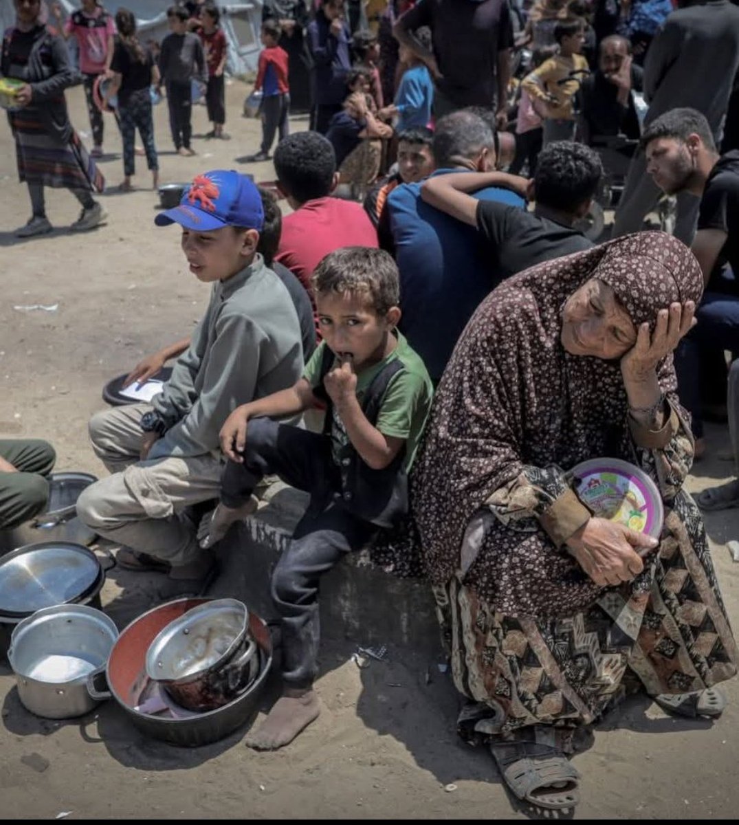 Tüm dünya İsrail İran çatışmasına gözünü çevirmişken, Gazze halen kan ağlıyor!

 Gazze'yi unutma, unutturma!..