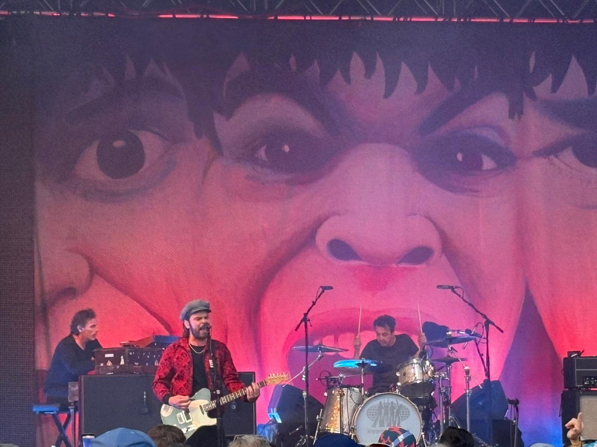 darrel_bryant's tweet image. Great set by @SupergrassHQ @DreamlandMarg supported by the excellent @Jakebugg @thecoralband with @MelEdwards63 @markbryant67