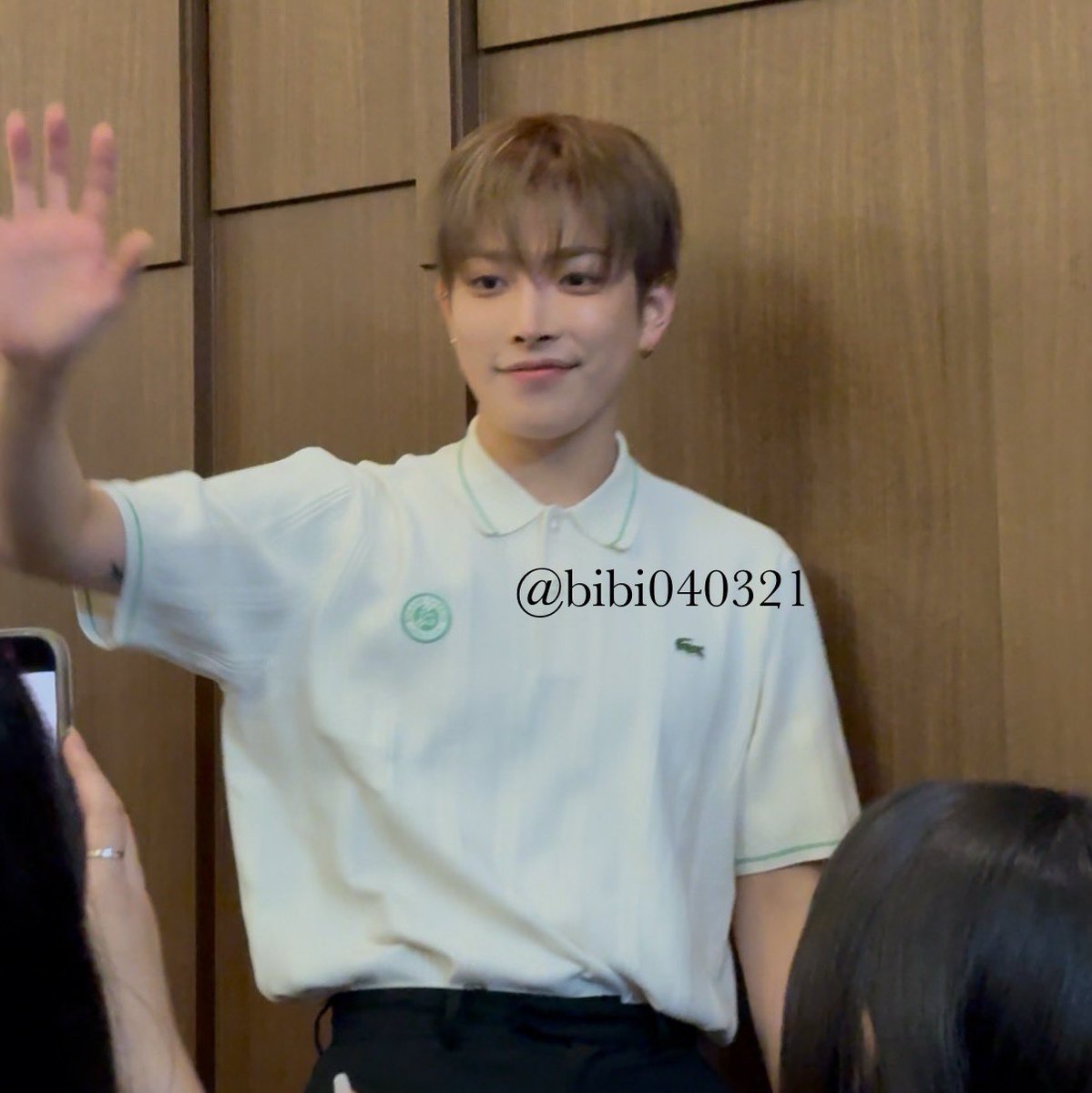 캡틴 오늘 완전 다람쥐 그 자체인데  타투…….😳

#에이티즈 #ATEEZ #홍중 #HONGJOONG