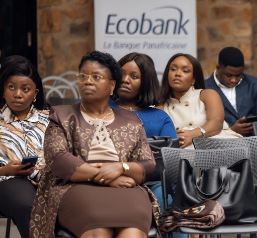 NELLYTSHELAMUT's tweet image. Il est souvent plus sage d’apprendre des #erreurs des autres que de leurs succès.

Pourquoi ? Parce que leurs succès, nous ne les atteindrons peut-être jamais.

Mais leurs erreurs, #classiques et #récurrentes, nous y serons probablement confrontés un jour ou l’autre.

✨ Savoir…