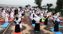 Ruhi_Rubi95's tweet photo. Historic Celebration Of International Yoga Day At Clock Tower Lal Chowk, In Srinagar #YogaDay2025 #InternationalYogaDay #SKICCSrinagar #SakinaItoo #YogaInKashmir #YogaForHealth #kashmirimages https://t.co/S6NwpLEBLQ