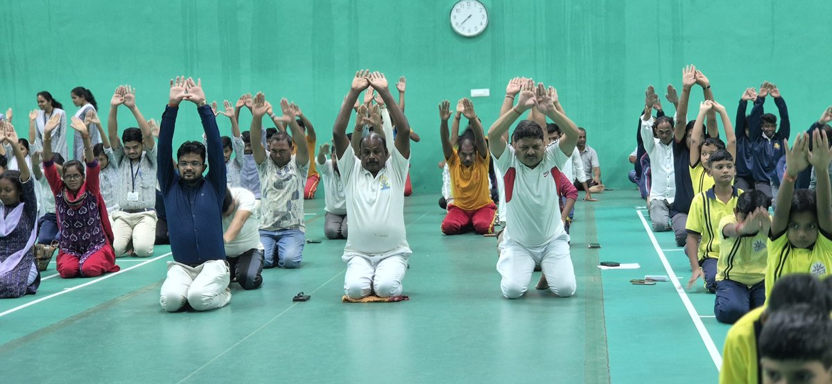 International Yoga Day was celebrated in Indoor Stadium Bijepur in the  presence of EO sir, Bijepur NAC