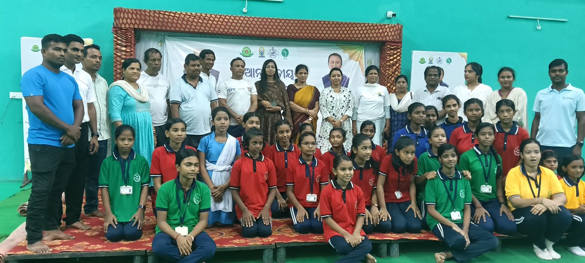 BalugaonNac's tweet photo. International Yoga Day organized today at Multi Purpose Indoor Stadium Balugaon. Chairperson Chilika Block, BDO Chilika, Vice-Chairman Councilor EO Balugaon NAC, office staffs, HM &amp; Students from various school have participated
@DMKhordha @CMO_Odisha @HUDDeptOdisha @DUDA_Khordha https://t.co/9dfS3iZonK