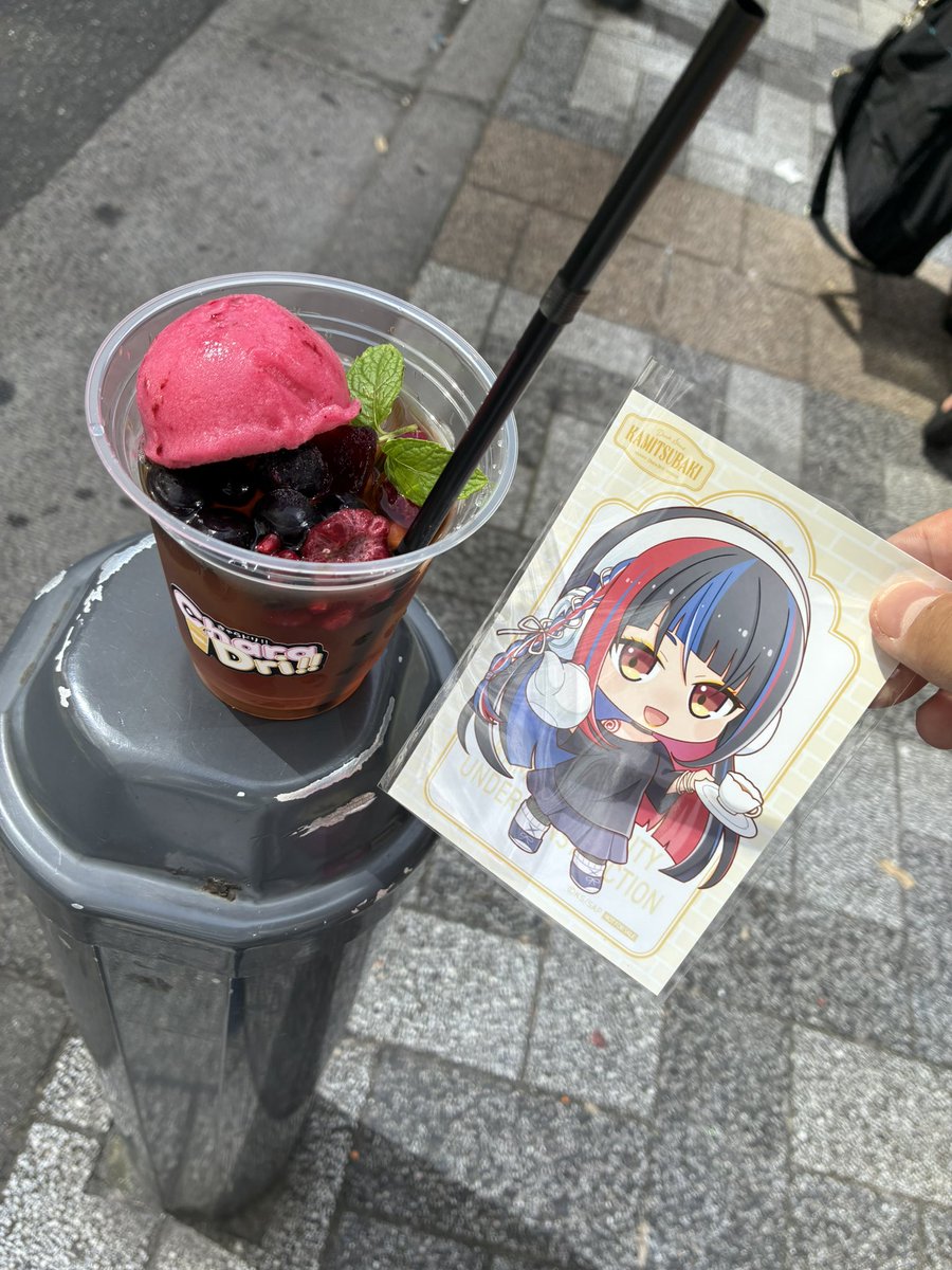 byakkou127's tweet photo. 上映会やばかった😭😭😭
このために頑張ってきたと言っても過言ではない💪
明日のマシュマロライブも楽しみだ〜
(終わったあとはきゃらドリに✌️)
#IMAGINARY_BASE #音楽的同位体
#ETHEREALWORLD https://t.co/hxB0Fnf38z