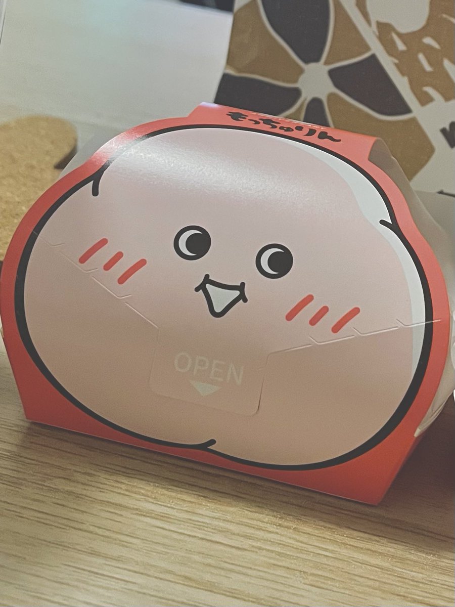 わーい✨念願のもっちゅりん♡
さくらも、もっちゅりんに負けないくらいもっちりしてますよ〜🤭
食べるのも触れるのも、もちもちは最強ですね💕