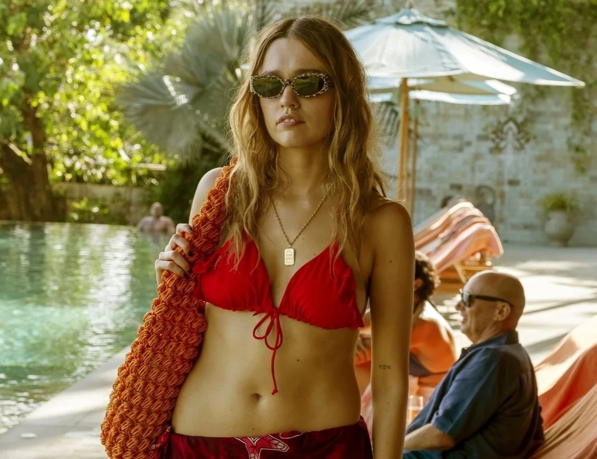 Даже если за окном дождь, настраиваемся на лето ☀️

europaplus.ru/news/10-novykh…